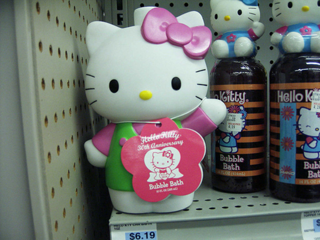hello-kitty-bubble-bath.jpg